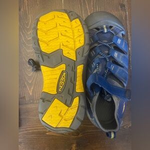 KEEN Kids Navy and Yellow Sandals